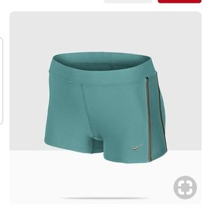 Nike Tempo Boyshorts